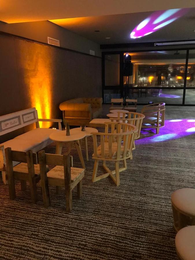 Kos Pilar Hotel Luaran gambar
